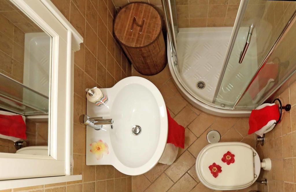 Riari Trastevere Apartment โรม ภายนอก รูปภาพ