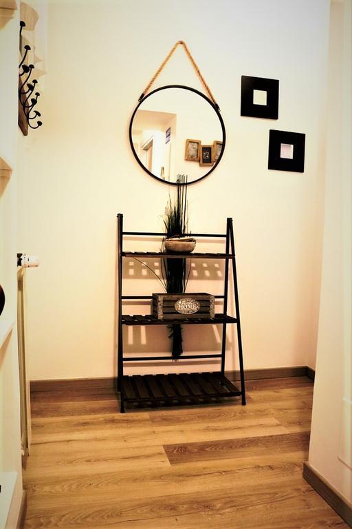 Riari Trastevere Apartment โรม ภายนอก รูปภาพ